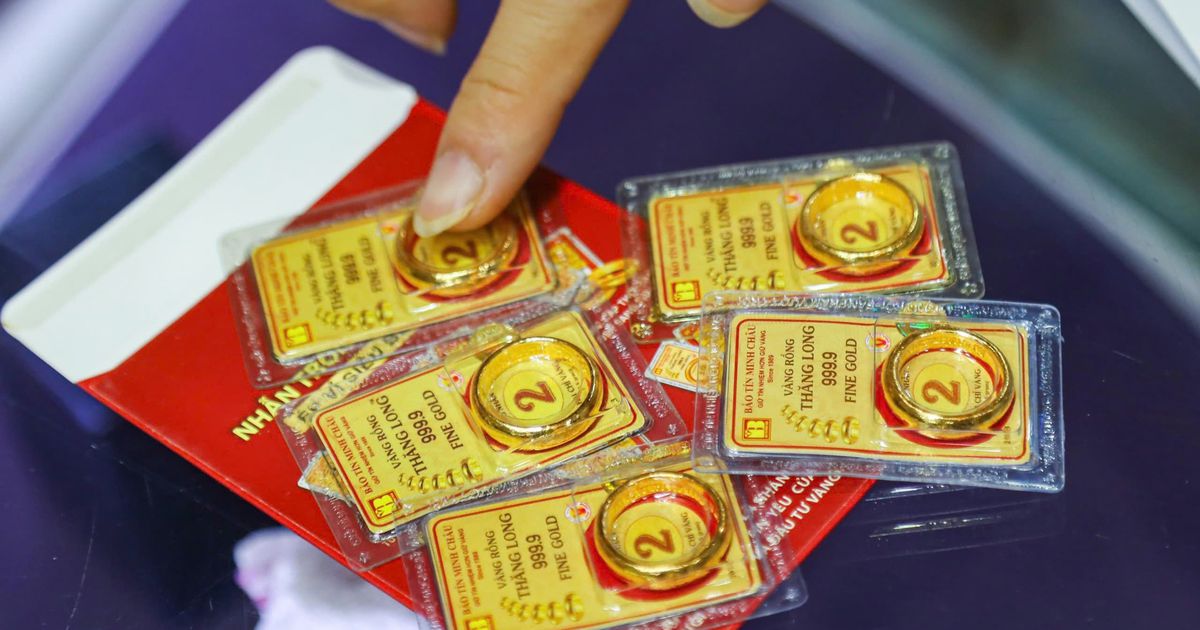 Giá vàng trong nước tăng thêm 500.000 đồng/lượng