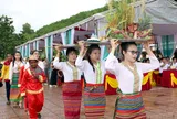 Đồng bào Chứt ở bản Rào Tre vui tết Lấp lỗ