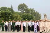 Lãnh đạo TP. Hồ Chí Minh thành kính tri ân các Anh hùng liệt sĩ