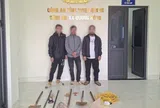 Phát hiện nhóm người mang cuốc xẻng vào rừng tìm vàng trái phép