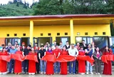 Chung tay mang lớp học kiên cố đến với trẻ em biên giới