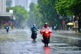 Dự báo thời tiết hôm nay 4/5: Bắc Bộ mưa rào, Nam Bộ ngày nắng
