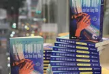 "Love Life" gợi mở hành trình tìm kiếm hạnh phúc từ bên trong