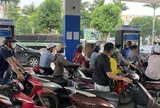 Hà Nội: Cửa hàng xăng dầu đã hoạt động trở lại sau tình trạng "đóng cửa, bán cầm chừng"