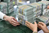 Ngân hàng Nhà nước bơm ròng hơn 12.300 tỷ đồng, lãi suất qua đêm biến động mạnh