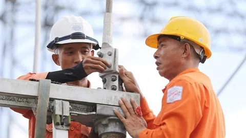 Giá điện tăng 4,8% từ hôm nay