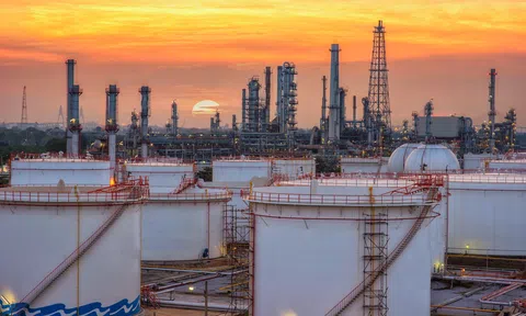 Giá xăng dầu hôm nay 15/4/2026: Cập nhật giá xăng dầu trong nước, thế giới