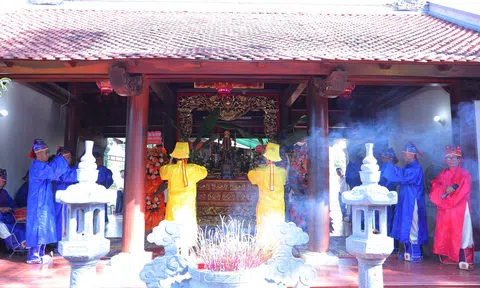 Nghệ An tưởng niệm 593 năm ngày mất Vua Lê Thái Tổ