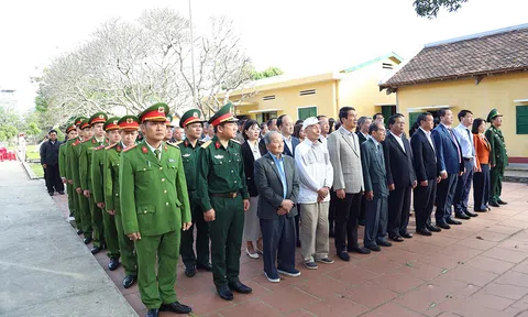 Tôn vinh khí phách kiên trung, bồi đắp niềm tin cách mạng