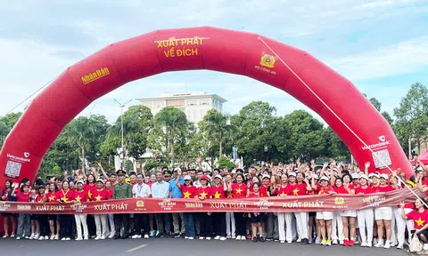 Đắk Lắk cùng cả nước nối dài những bước chân xanh