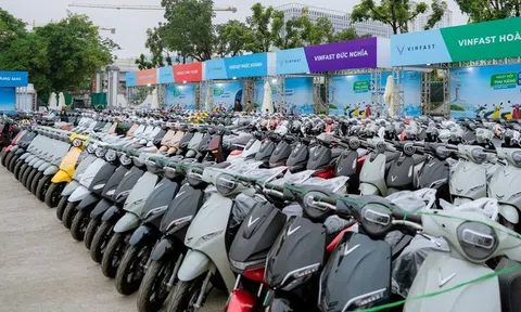 Hơn 400.000 xe bán ra, VinFast giữ vị thế dẫn đầu thị trường xe máy điện Việt Nam