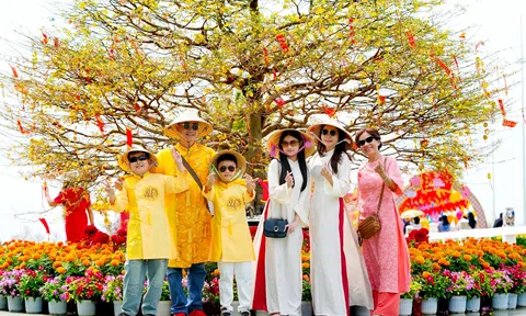 TP.HCM: Doanh thu du lịch Tết Bính Ngọ 2026 ước đạt 12.150 tỷ đồng, tăng 42,9%