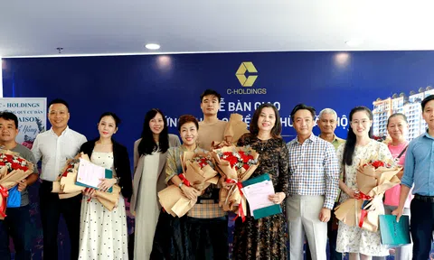 C-Holdings bàn giao sổ hồng dự án The Maison, khẳng định năng lực pháp lý và uy tín trên thị trường
