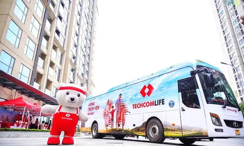 Techcombank rót thêm 2.400 tỷ đồng vào Techcom Life