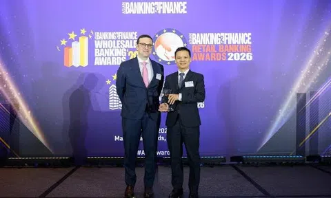 Techcombank 5 năm liên tiếp được vinh danh "Ngân hàng Bán lẻ nội địa tốt nhất Việt Nam"