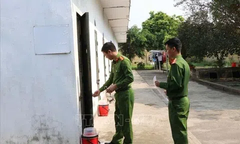 Quyền công dân phía sau cổng trại tạm giam: Khi niềm tin được gửi gắm qua những lá phiếu