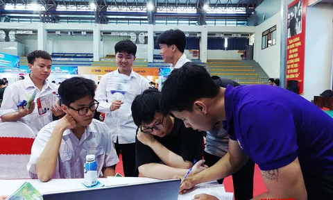 Hơn 2.500 cơ hội nghề nghiệp cho sinh viên tại Ngày hội việc làm VMU Job Fair 2026