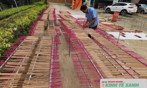 Hà Tĩnh: Các cơ sở sản xuất hương trầm hối hả phục vụ thị trường tết
