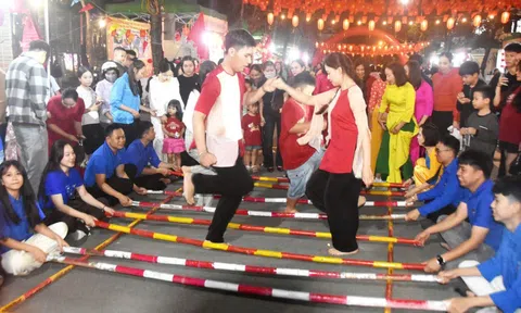 Quảng Trị: Khai mạc tuyến đường "Hương Tết Việt" tại phường Nam Đông Hà