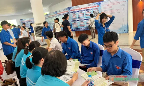 Hà Nội: Gần 4.000 chỉ tiêu tuyển dụng tại Phiên giao dịch việc làm cụm xã Gia Lâm
