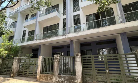 Bất động sản thời kỳ thanh lọc: Không đón sóng để "thoát hàng"