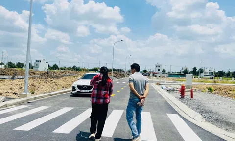 Bất động sản thời khó: Người mua “nuôi giấc mơ” ép giá chủ nhà và sự thật phía sau