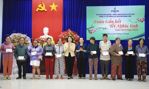 Lan tỏa nghĩa tình, sẻ chia Tết với người dân khó khăn Quảng Ngãi