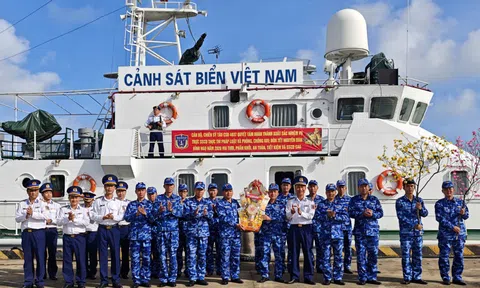 Ra khơi giữ biển những ngày xuân