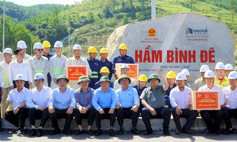 Thủ tướng Phạm Minh Chính thị sát cao tốc Quảng Ngãi - Hoài Nhơn