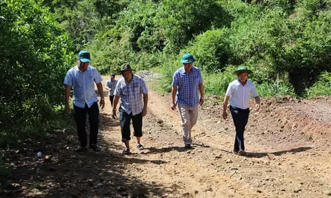 Xã Việt An đôn đốc đẩy nhanh tiến độ tuyến đường vào khu sản xuất Na Sơn - Đông Bình