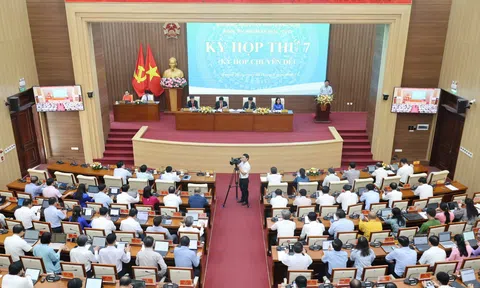 HĐND tỉnh Quảng Ngãi thông qua 7 nghị quyết tại kỳ họp chuyên đề tháng 8