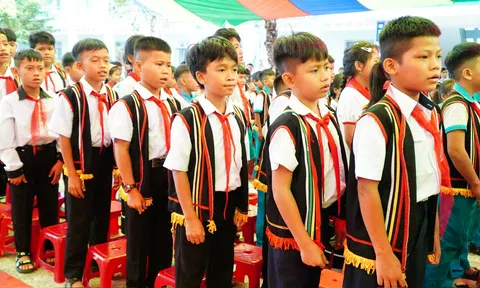 Đà Nẵng rộn ràng ngày khai giảng năm học mới