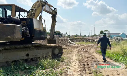 Vượt khó thi công đường rộng 40m ở Đồng Tháp