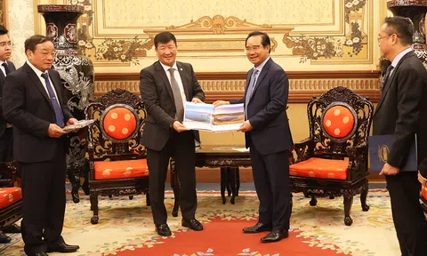 Lãnh đạo TP. Hồ Chí Minh tiếp Đại sứ Mông Cổ tại Việt Nam