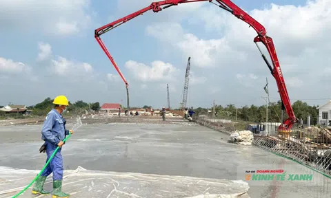 Vượt khó khăn, đơn vị thi công bám tiến độ thực hiện cao tốc Cao Lãnh - An Hữu