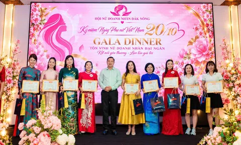 Hội Nữ doanh nhân Đắk Nông kết nối doanh nghiệp, tôn vinh nữ doanh nhân qua tà áo dài
