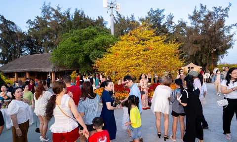 Check-in kín mạng xã hội, dòng người đổ về Cần Giờ đón đầu giá trị siêu đô thị ESG++