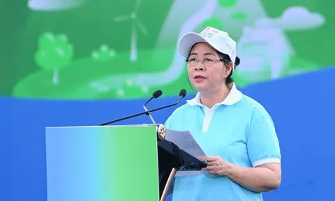 Phát động phong trào "Toàn dân chung tay bảo vệ môi trường vì một Việt Nam xanh - sạch - đẹp"