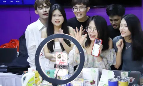 Kinh doanh online bùng nổ, ngành tài chính siết chặt quản lý thuế trên không gian mạng