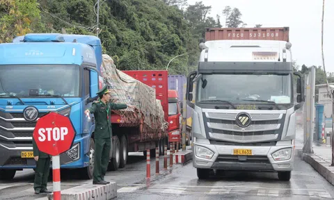 Thông quan qua các cửa khẩu Lạng Sơn tạm gián đoạn trong dịp Tết Bính Ngọ 2026