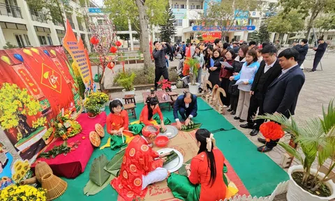 Vì sao suốt 8 năm liền không xuất hiện đêm 30 Tết?