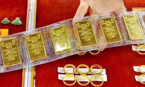 Giá vàng trong nước giảm mạnh, vàng nhẫn và SJC đồng loạt mất tới 2 triệu đồng/lượng