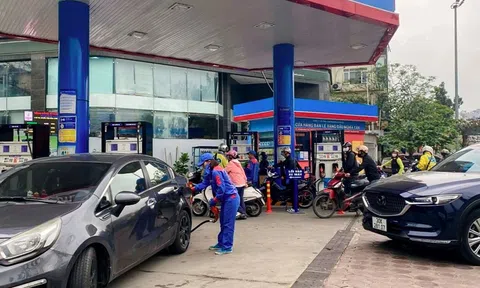 Thủ tướng yêu cầu tăng giải pháp ổn định nguồn xăng dầu cho thị trường