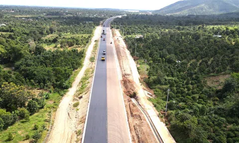 Quy hoạch đường bộ quốc gia xem xét thêm ba tuyến cao tốc quy mô lớn