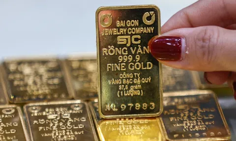 Vàng SJC điều chỉnh giảm sau cuối tuần, giá bán hạ mạnh hơn giá mua