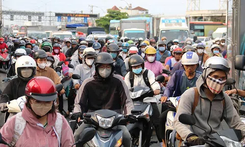 Kiến nghị hạn chế xe máy chạy xăng theo giờ tại trung tâm Hoàn Kiếm