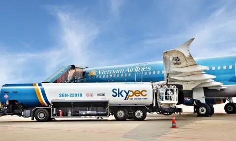Đề xuất cơ chế phụ thu nhiên liệu tạm thời để bình ổn chi phí hàng không nội địa
