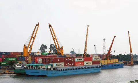 Việt Nam lọt nhóm xuất khẩu hàng đầu, củng cố vị thế trên bản đồ thương mại toàn cầu