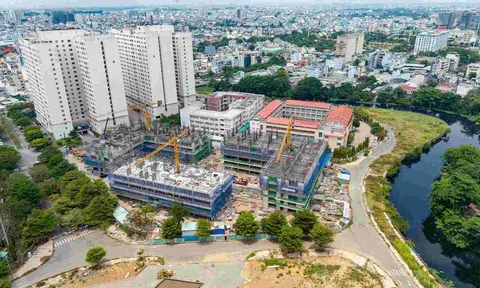 TP.HCM tăng tốc “giải cứu” nhà ven kênh, thúc đẩy tái thiết đô thị