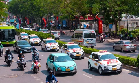 TP. Hà Nội đề xuất bắt buộc taxi mới sử dụng năng lượng xanh từ năm nay